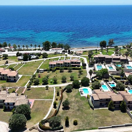 Stigmes Villas & Suites Nea Skioni Dış mekan fotoğraf