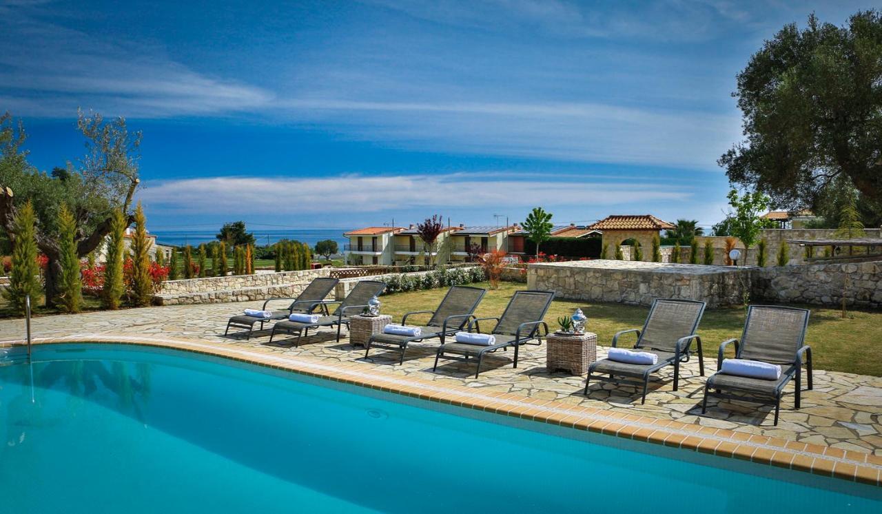 Stigmes Villas & Suites Nea Skioni Dış mekan fotoğraf