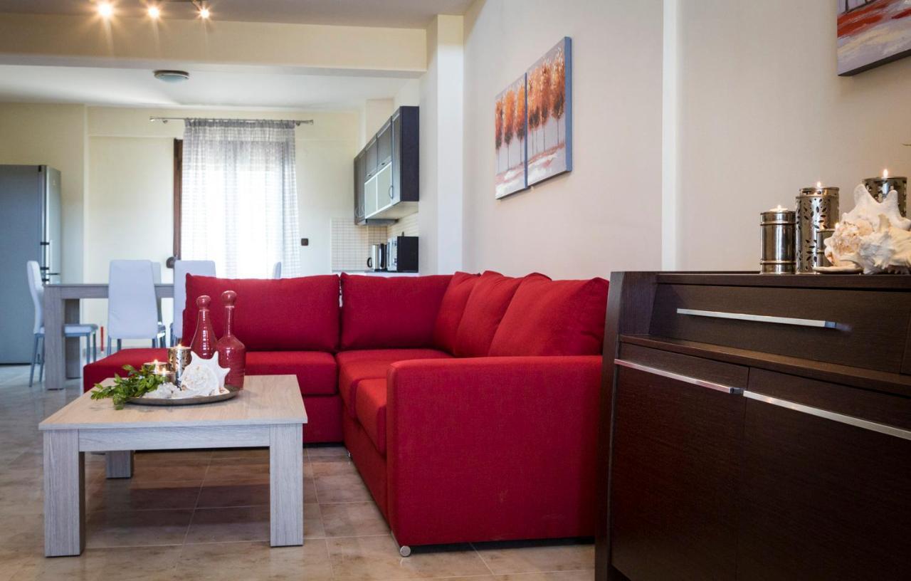 Stigmes Villas & Suites Nea Skioni Dış mekan fotoğraf