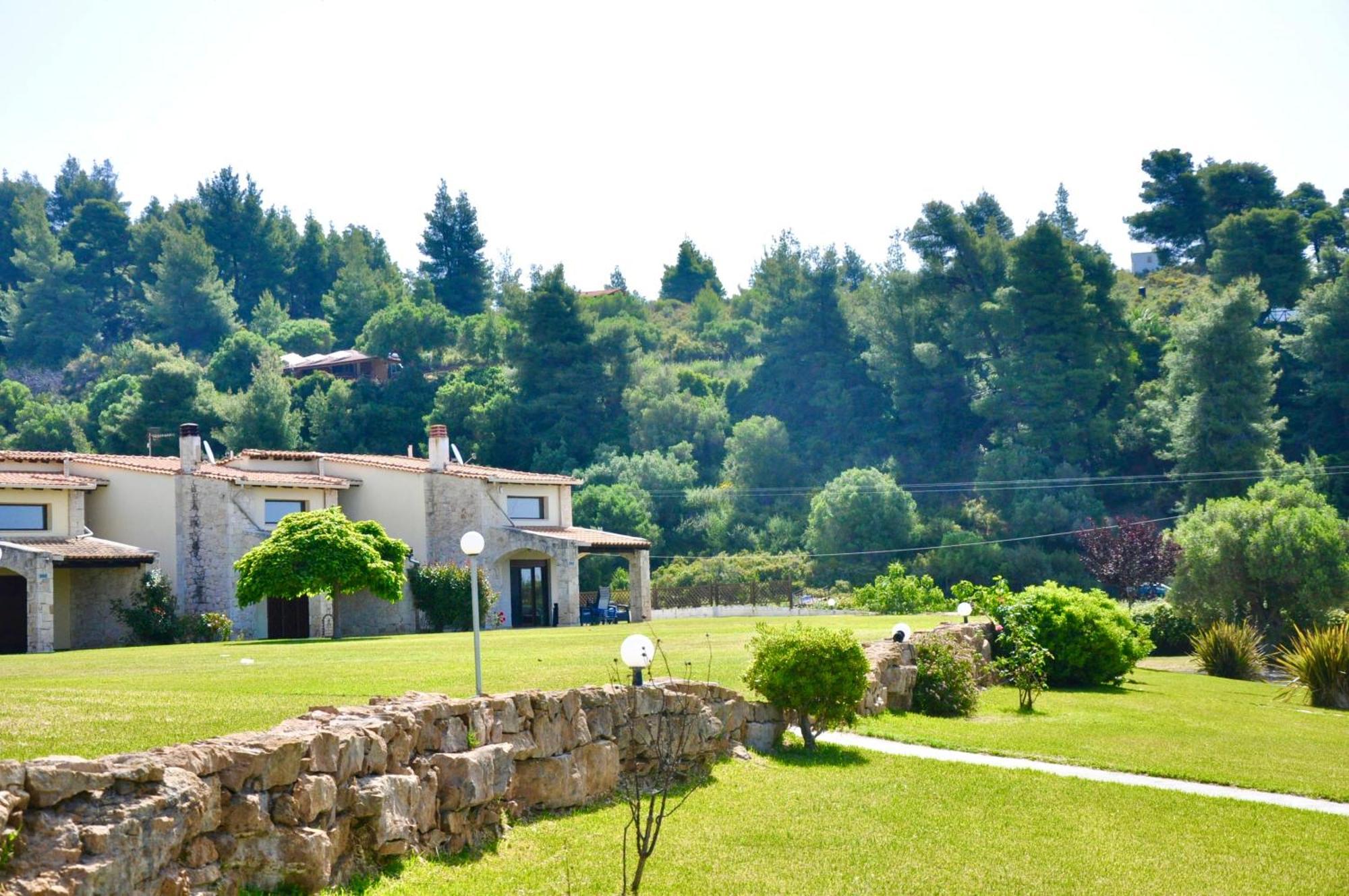 Stigmes Villas & Suites Nea Skioni Dış mekan fotoğraf