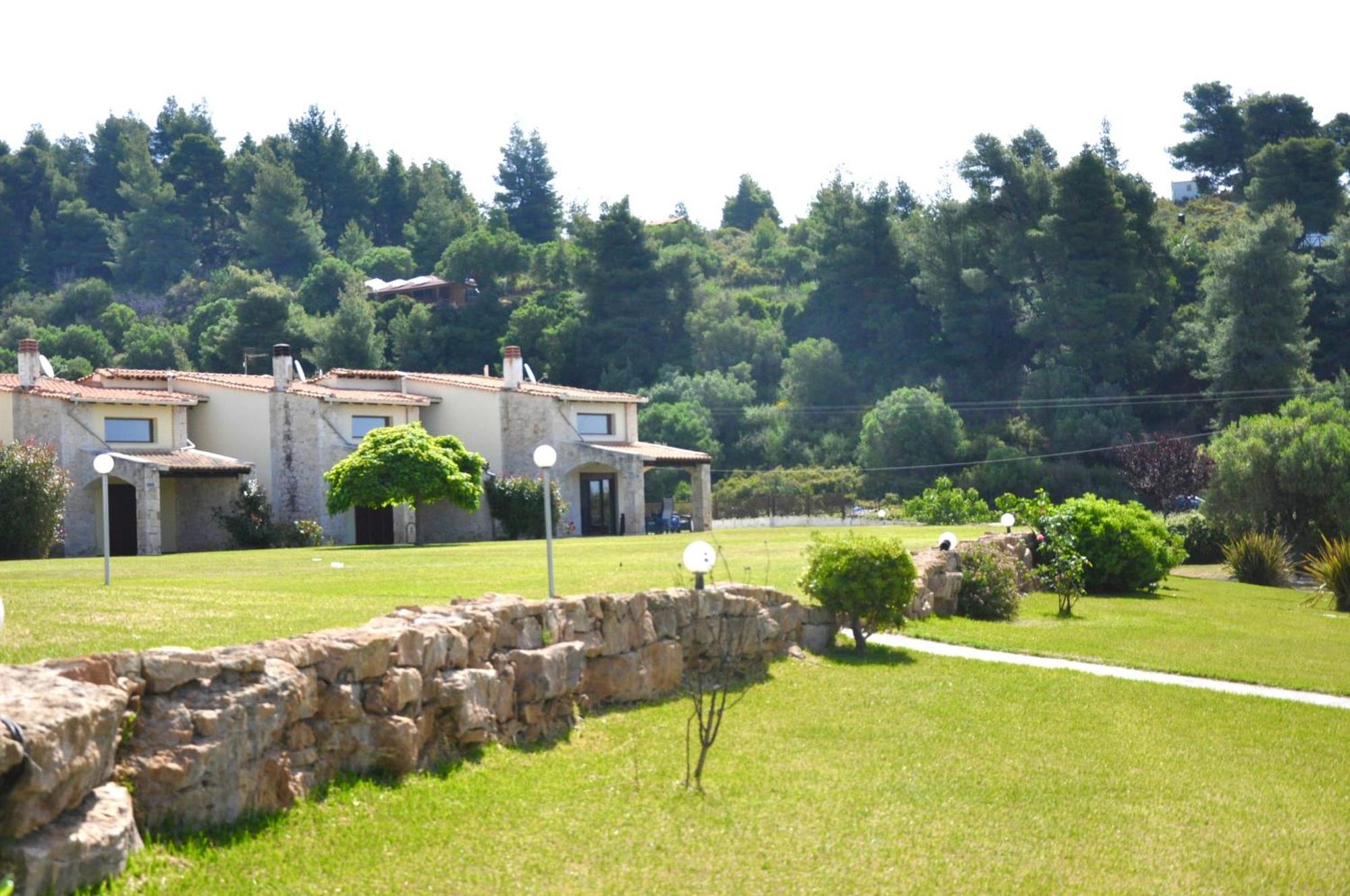 Stigmes Villas & Suites Nea Skioni Dış mekan fotoğraf