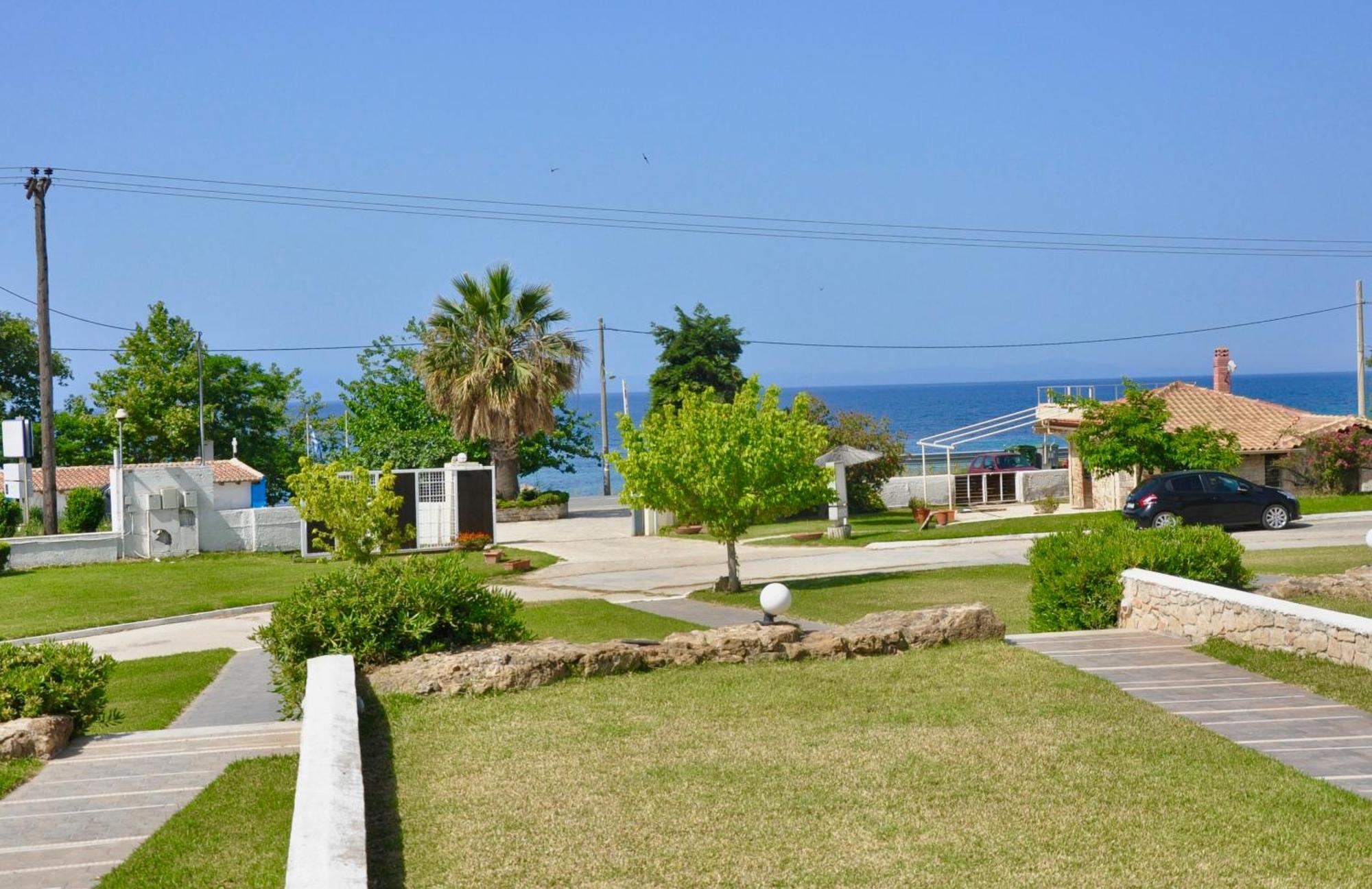 Stigmes Villas & Suites Nea Skioni Dış mekan fotoğraf