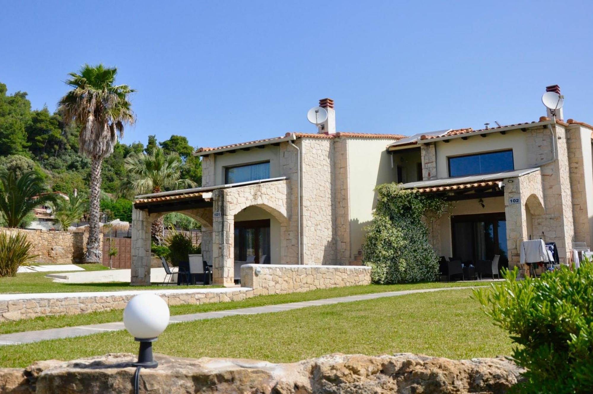 Stigmes Villas & Suites Nea Skioni Dış mekan fotoğraf