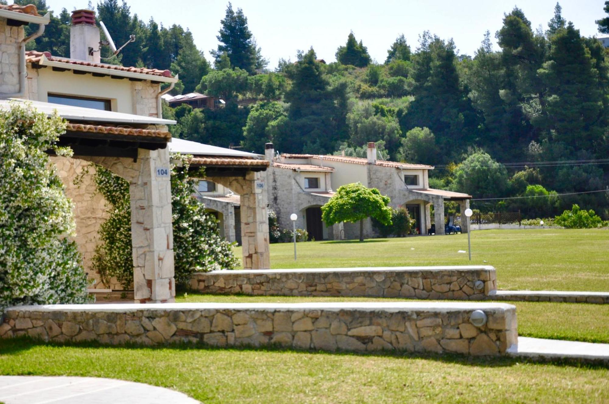 Stigmes Villas & Suites Nea Skioni Dış mekan fotoğraf