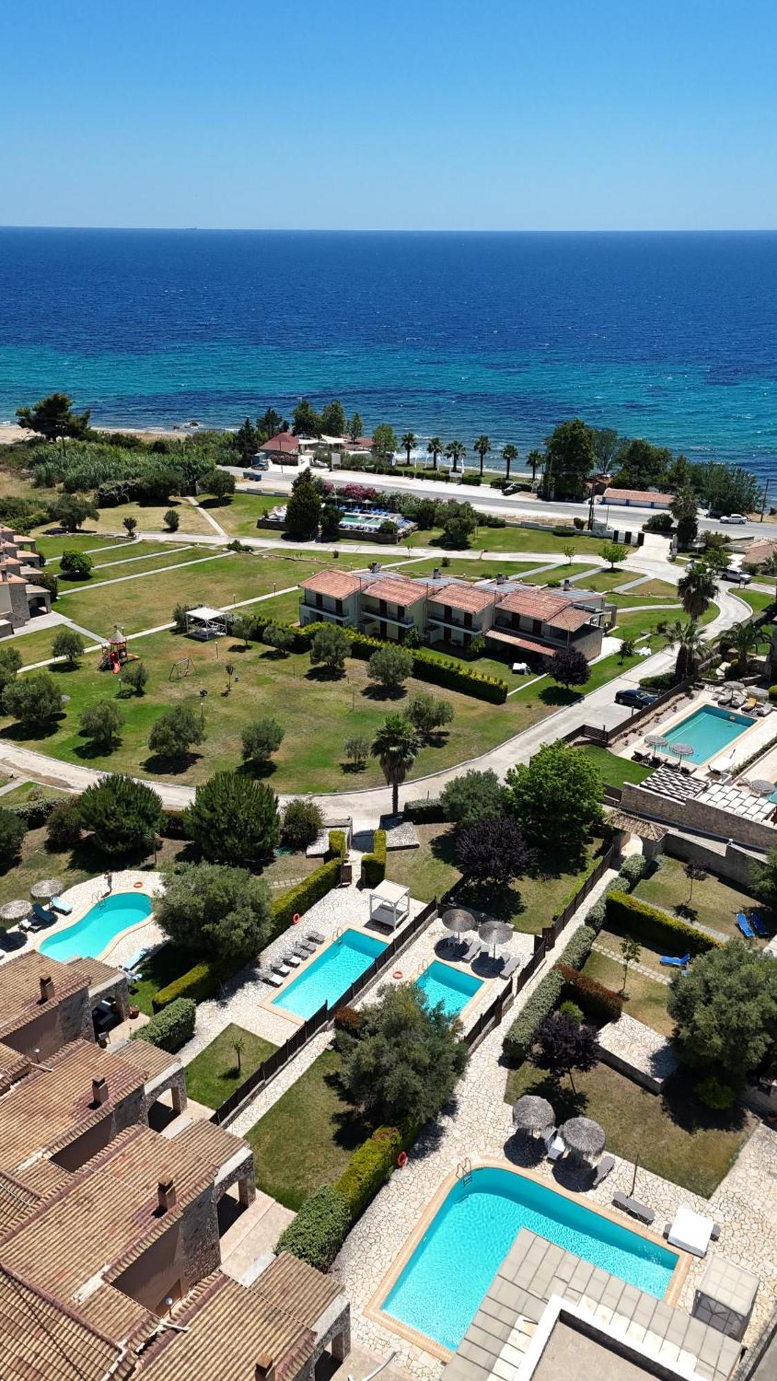 Stigmes Villas & Suites Nea Skioni Dış mekan fotoğraf