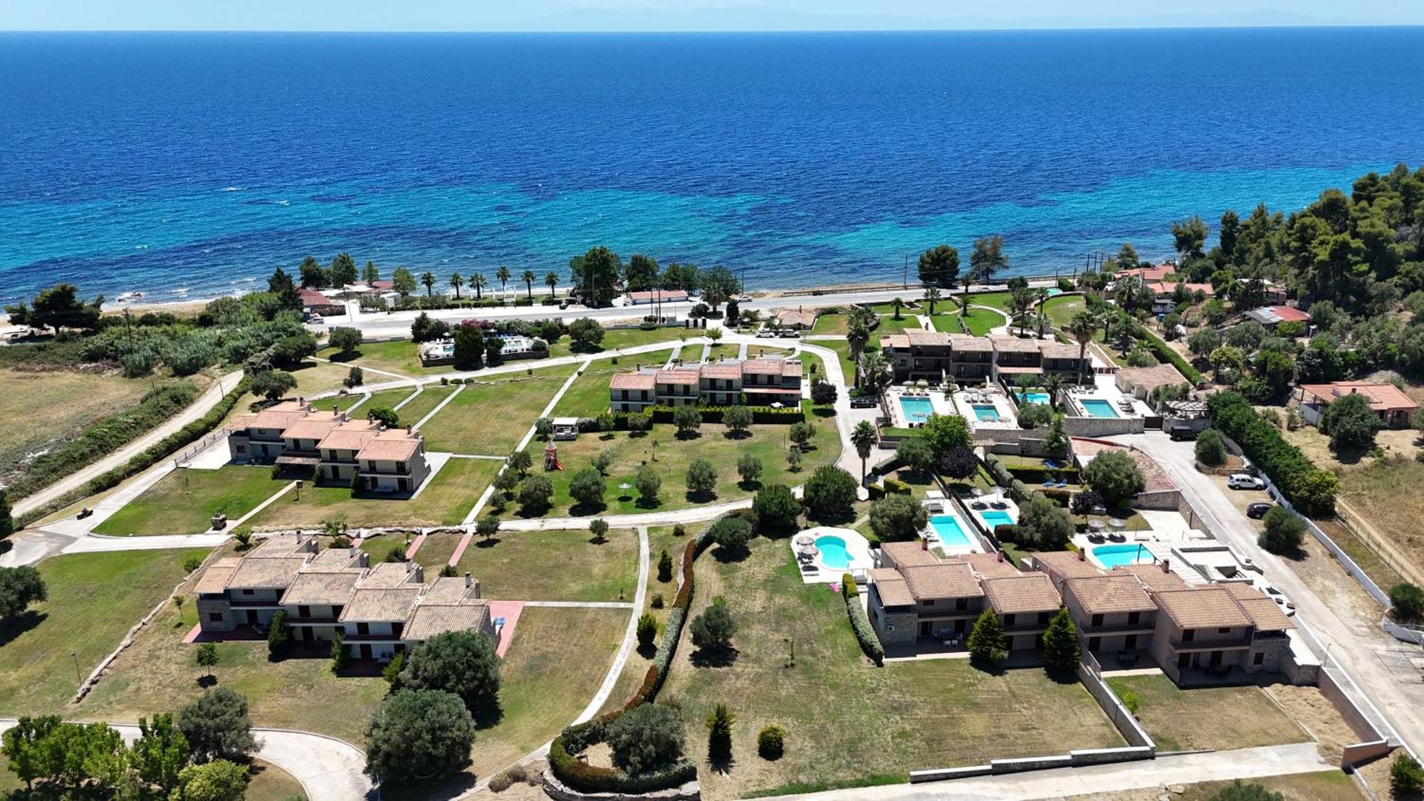 Stigmes Villas & Suites Nea Skioni Dış mekan fotoğraf